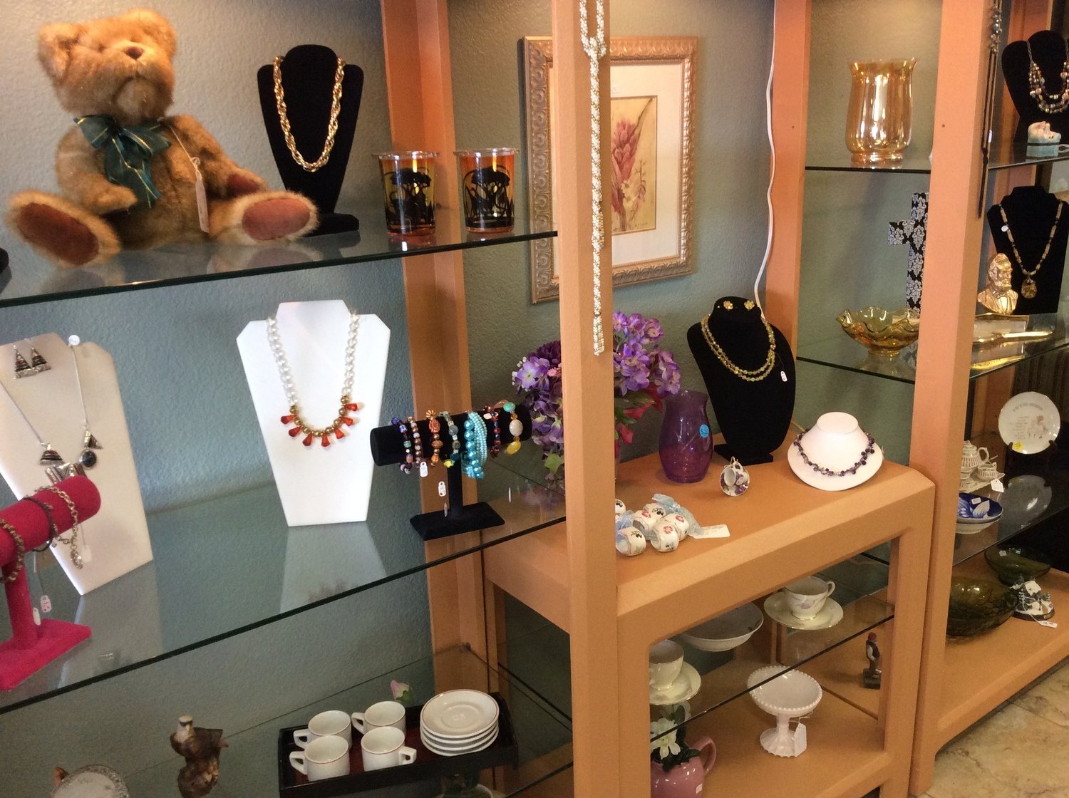 Vintage &amp; Costume Jewelry