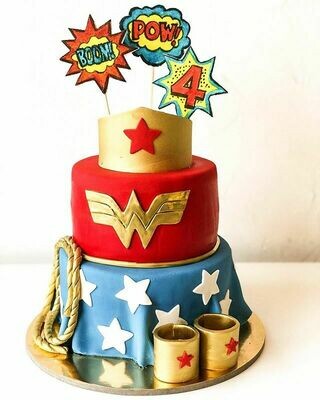 Wonder Woman Theme Cake