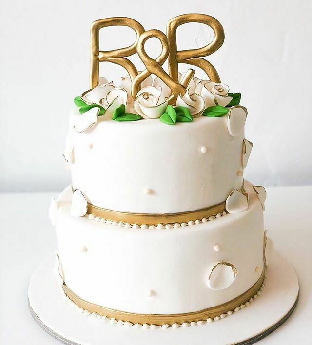Wedding Cake with Gold details