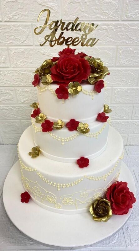 Wedding cake Red and Gold Theme