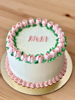 Elegant Mom Cake