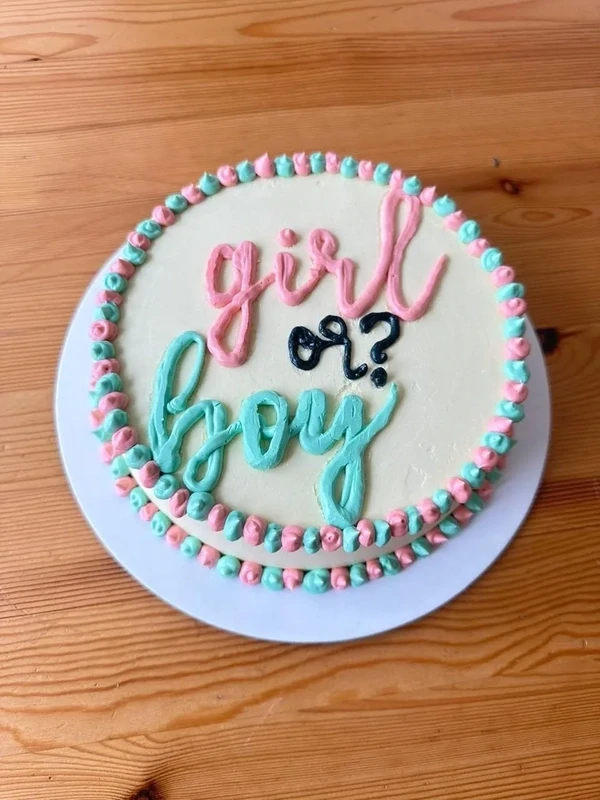 Boy or Girl / Gender Reveal  Buttercream cake