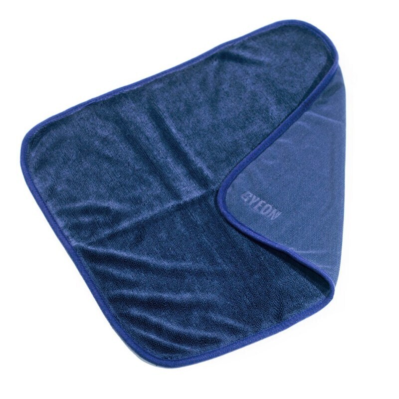 Полотенце для сушки кузова супер-впитывающее ультрамикрофибровое GYEON Q2M SilkDryer, 70х90см