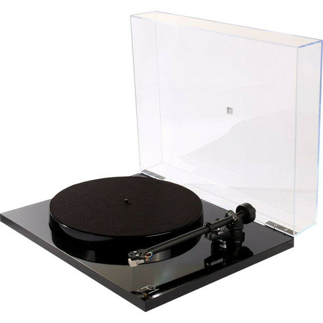 REGA BELT DRIVE TURNTABLE