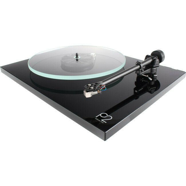 BLK REGA BELT DRIVE TURNTABLE