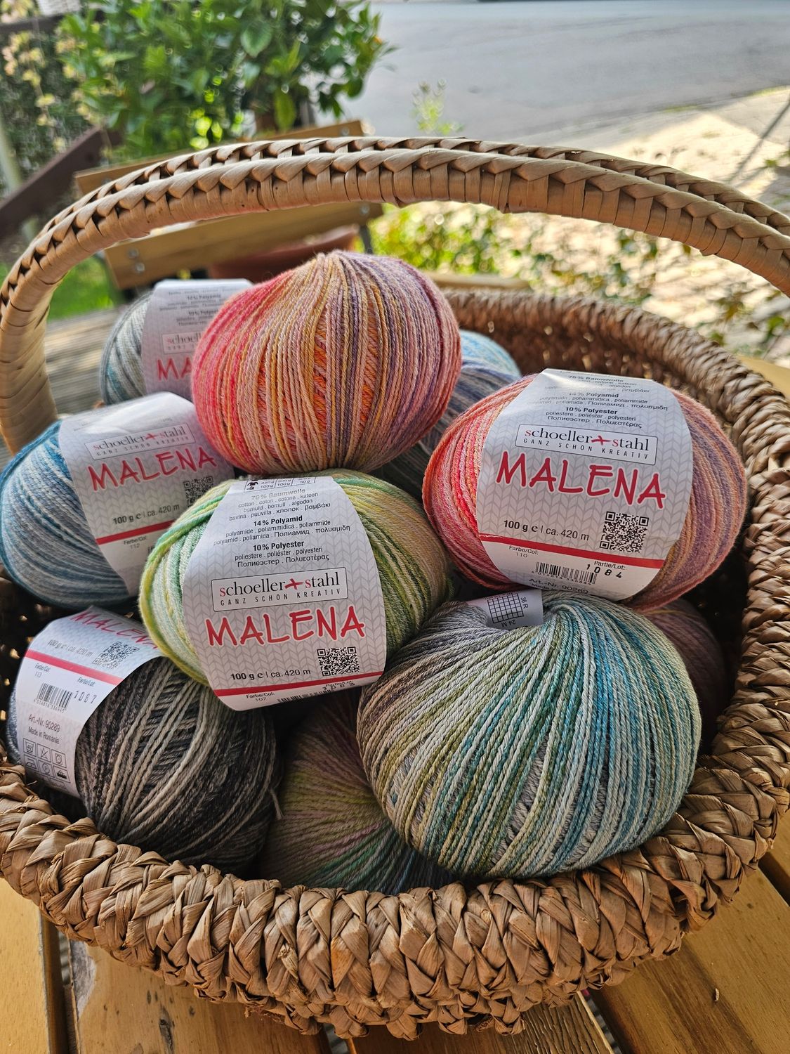 Malena -ein tolles sommerliches Garn für schöne Pullis und Tücher-