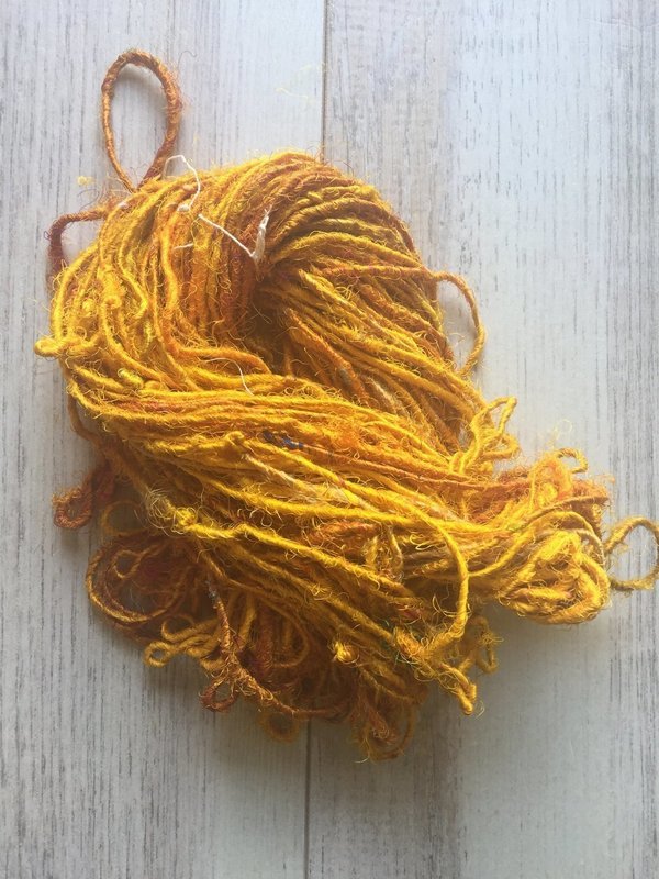 Sari Seide "sonnengelb"