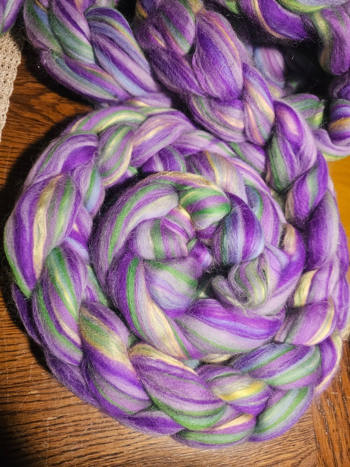 Kammzug Merino mit Maulbeerseide Kammzug Merino mit Maulbeerseide