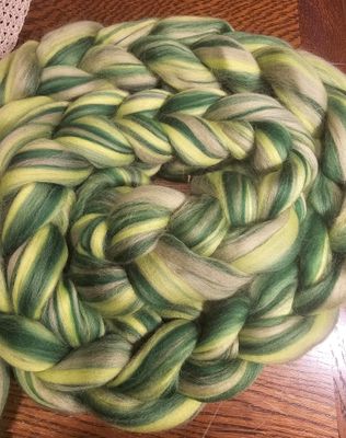 Kammzug Merino in Grüntönen