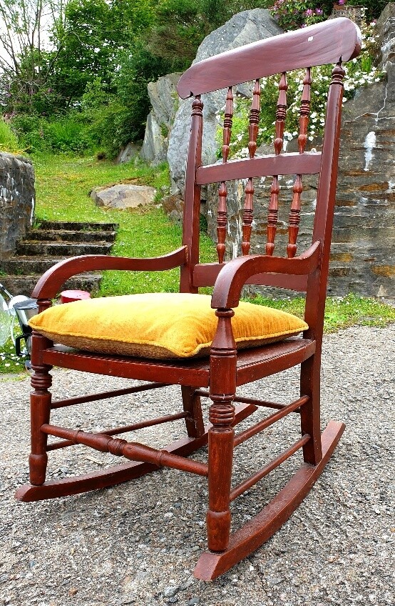 Rocking Chair - Early 20th Century complete with Cushion