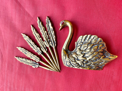Extremely Unique Brass Cocktail Stick Set - Swan And ‘feathers’ - Late Victorian