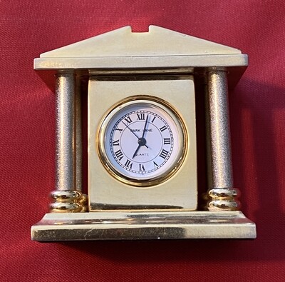 Miniature Mantle Clock - Quartz, mid 70's