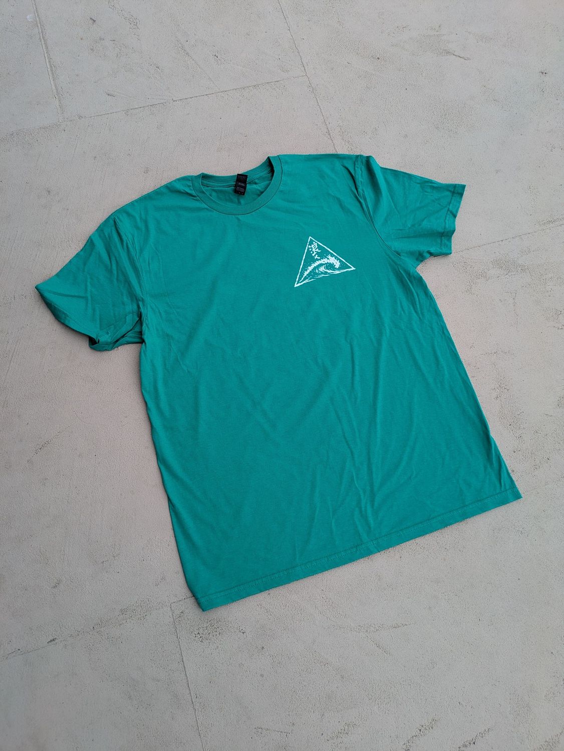 Ronin Let the Foam Fly Wave Logo T-Shirt - Green with White logos Ronin Let the Foam Fly Wave Logo T-Shirt - Green with White logos