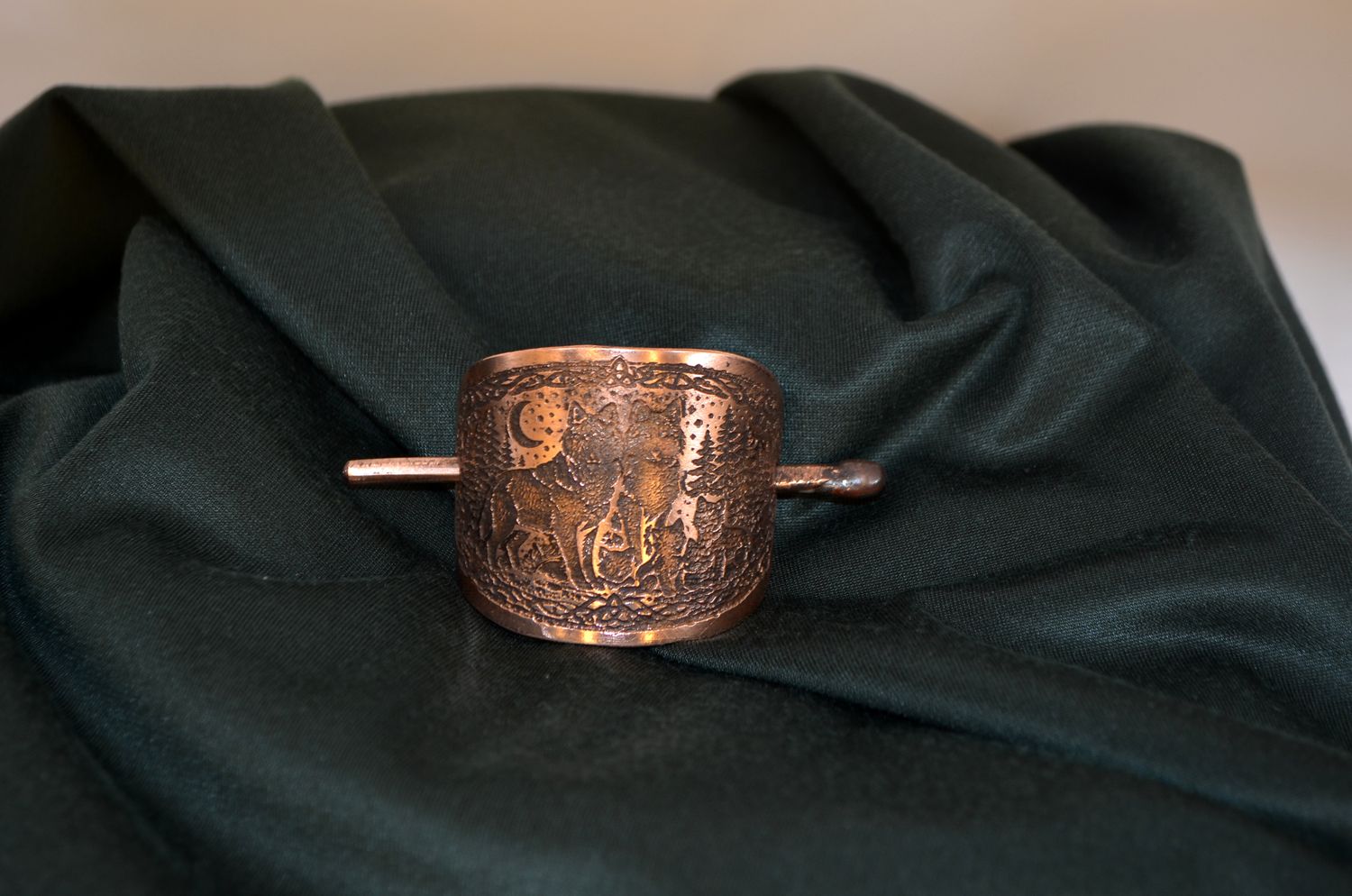 miedziana spinka do włosów handmade - wilczki