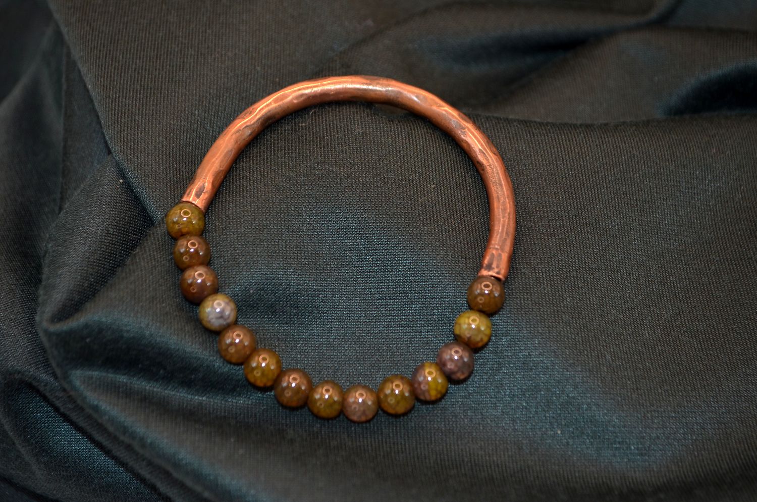 Bransoletka agat i miedź – rękodzieło