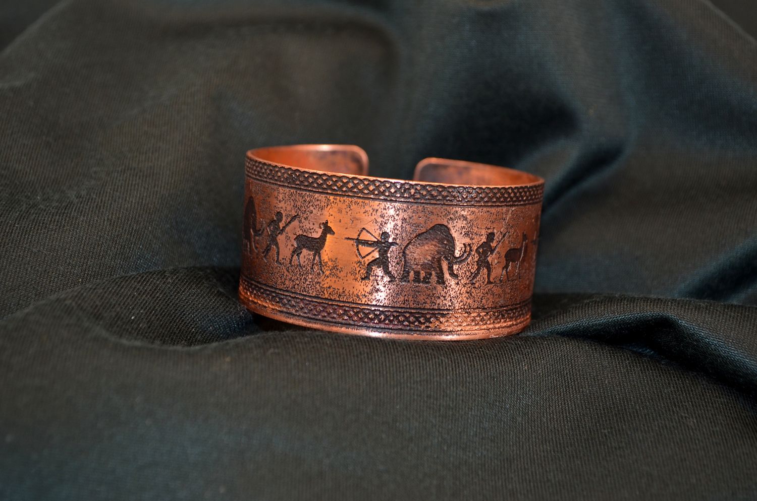 Miedziana bransoleta "Prehistoria"