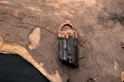 Zawieszka z labradorytem – miedź