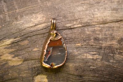 Zawieszka z agatem – miedź (elektroformowanie)