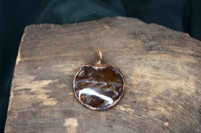 Zawieszka z Agatem – miedź elektroformowana (SYLWIA)