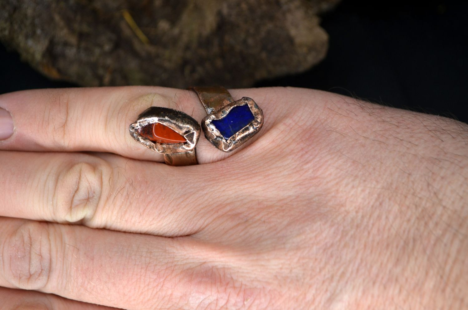 Pierścień miedziany z jaspisem i lapis lazuli – regulowany