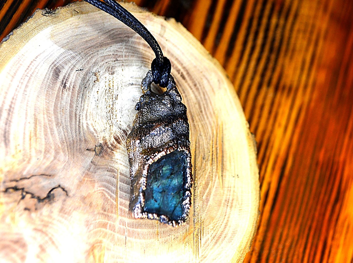 zawieszka z labradorytem - miedź eletroformowana