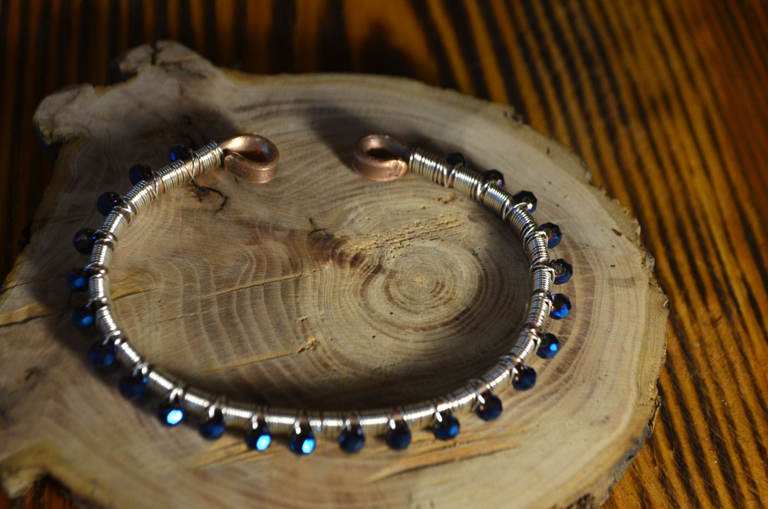 bransoleta miedziana ze szkłem szmaragdowym