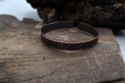 Miedziana bransoleta z ornamentem celtyckim – grawer chemiczny, handmade