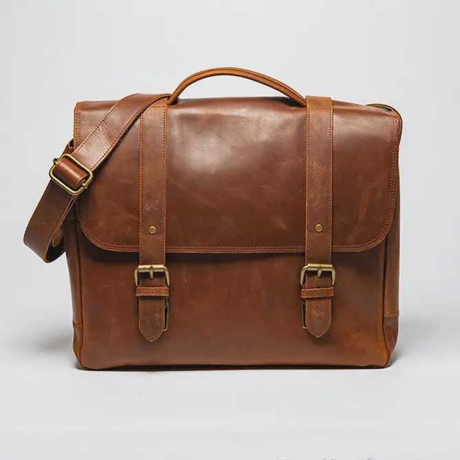 Course Leather Messenger Bag 2.0