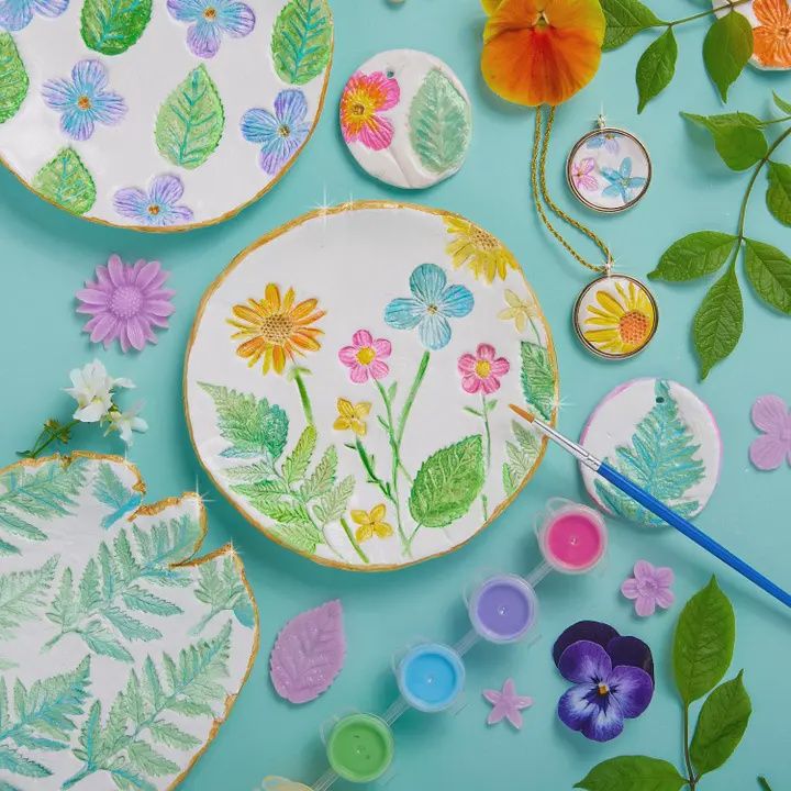 Wish Craft Flower Power Pottery