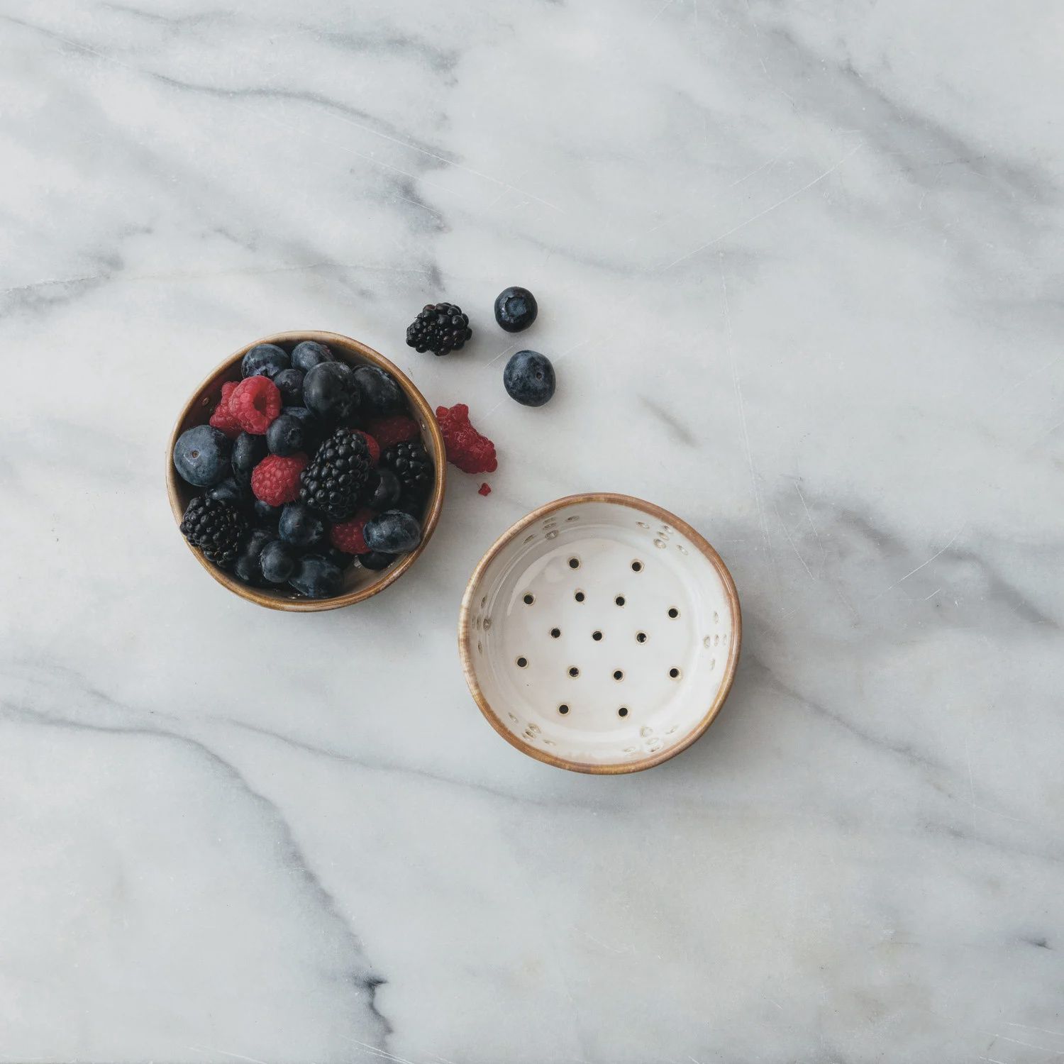 Berry Bowl Multicolor Stoneware