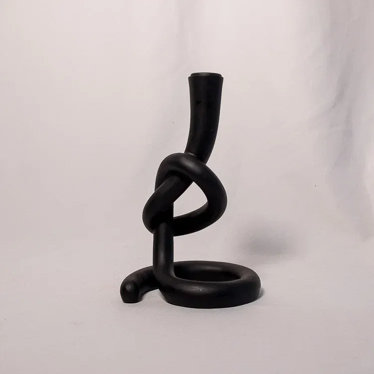 Twisted Taper Holder, Color: Black