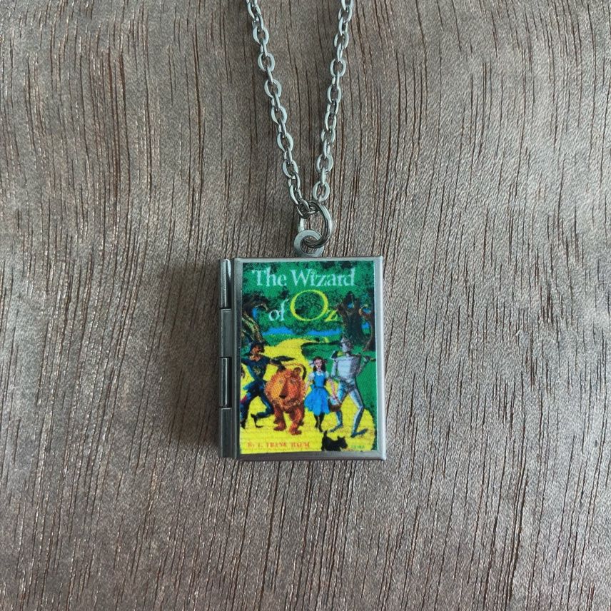 Book Locket The Wizard Of Oz