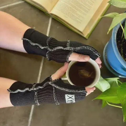 Upcycled Unisex Fingerless Gloves Solid Color - Black