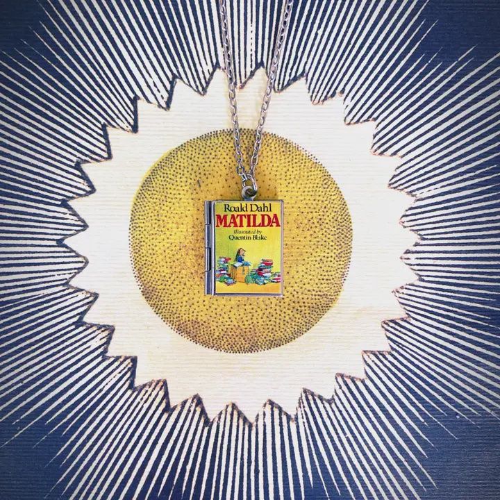 Book Locket Matilda