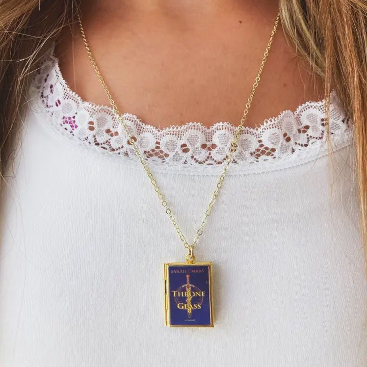 Book Locket Throne of Glass