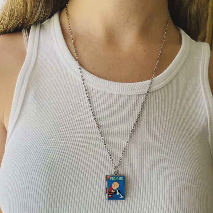 Book Locket Peanuts - Charlie Brown