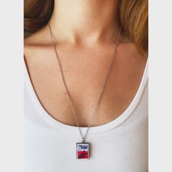 Book Locket the Outsiders