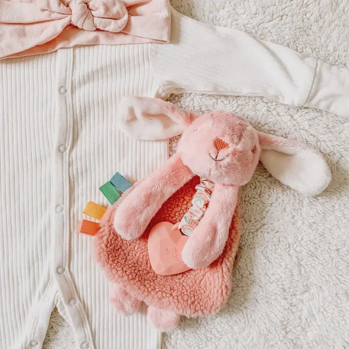 Itzy Friends Lovey Plush - Ana the Bunny