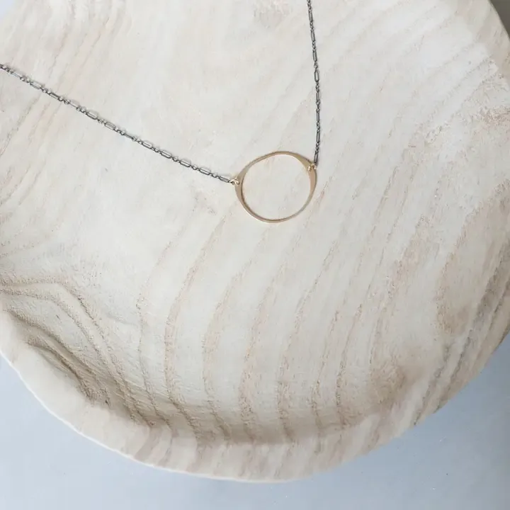 Gold Oval Black Chain Necklace