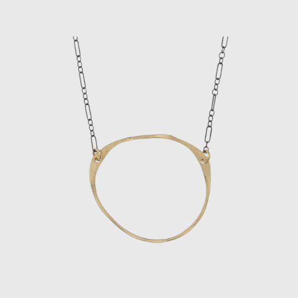 Gold Oval Black Chain Necklace