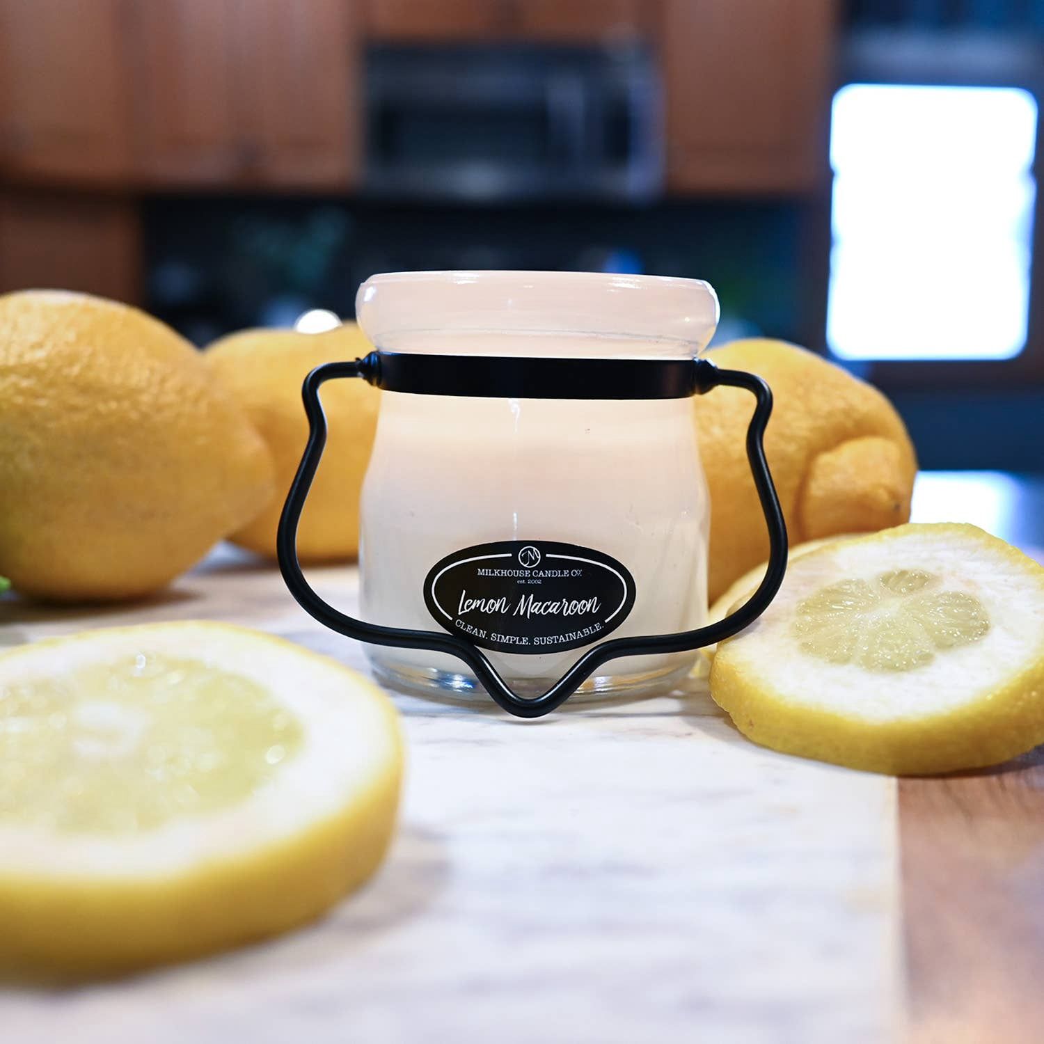 5 oz Cream Jar Candle: Lemon Macaroon