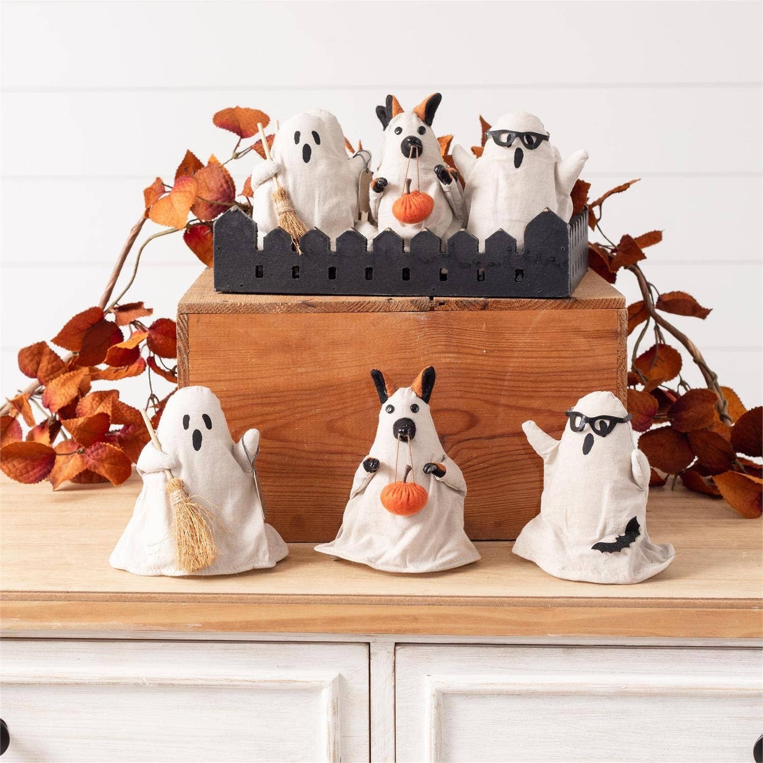 Ghosts Seasonal Decor