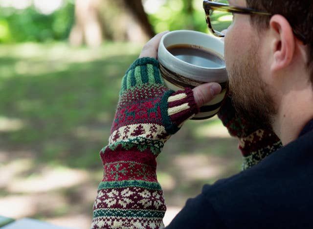 Fingerless Mittens - Noel