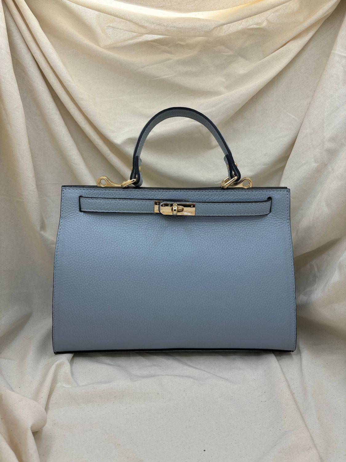 Large genuine leather handbag w/ shoulder strap