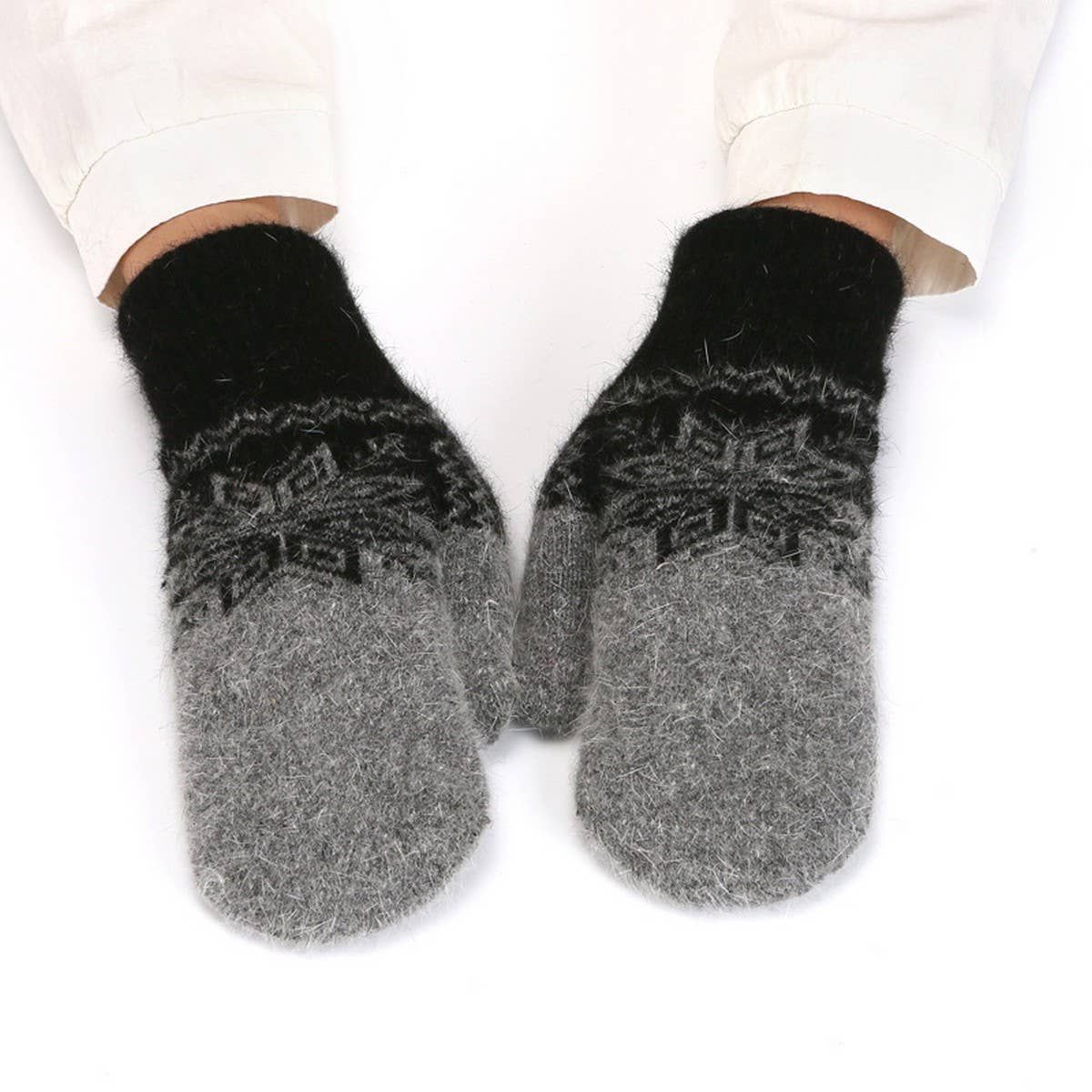 Neutral Jacquard Knitted Gloves