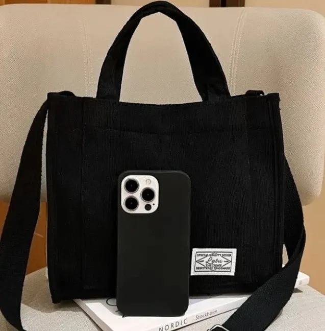 Schwarze Kordsamt Handtasche – Schultertasche & Crossbody mit Innenfutter