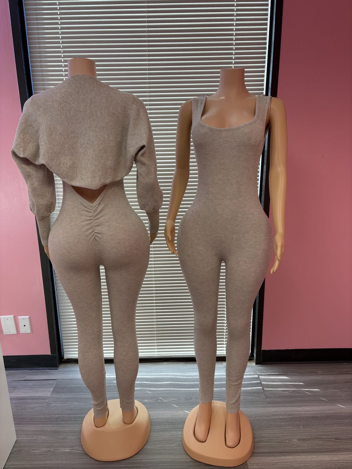 COZY CURVE ONE-Piece with sweater