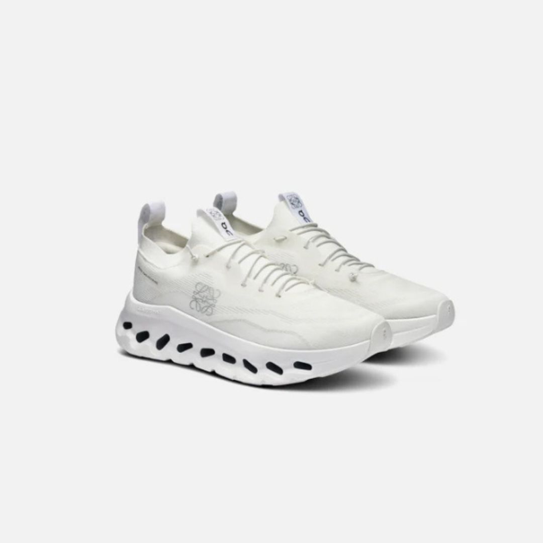 x on running Loewe cloudtilt "All White "
