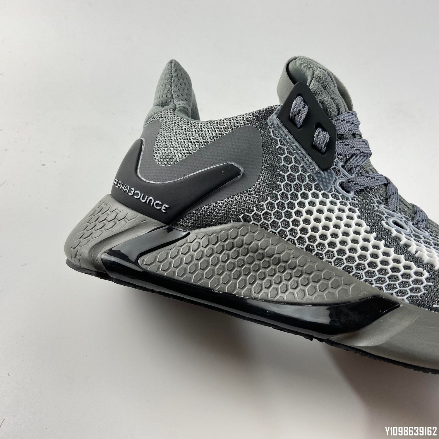 Adidas EDGE Limited Edition - Grey Silver