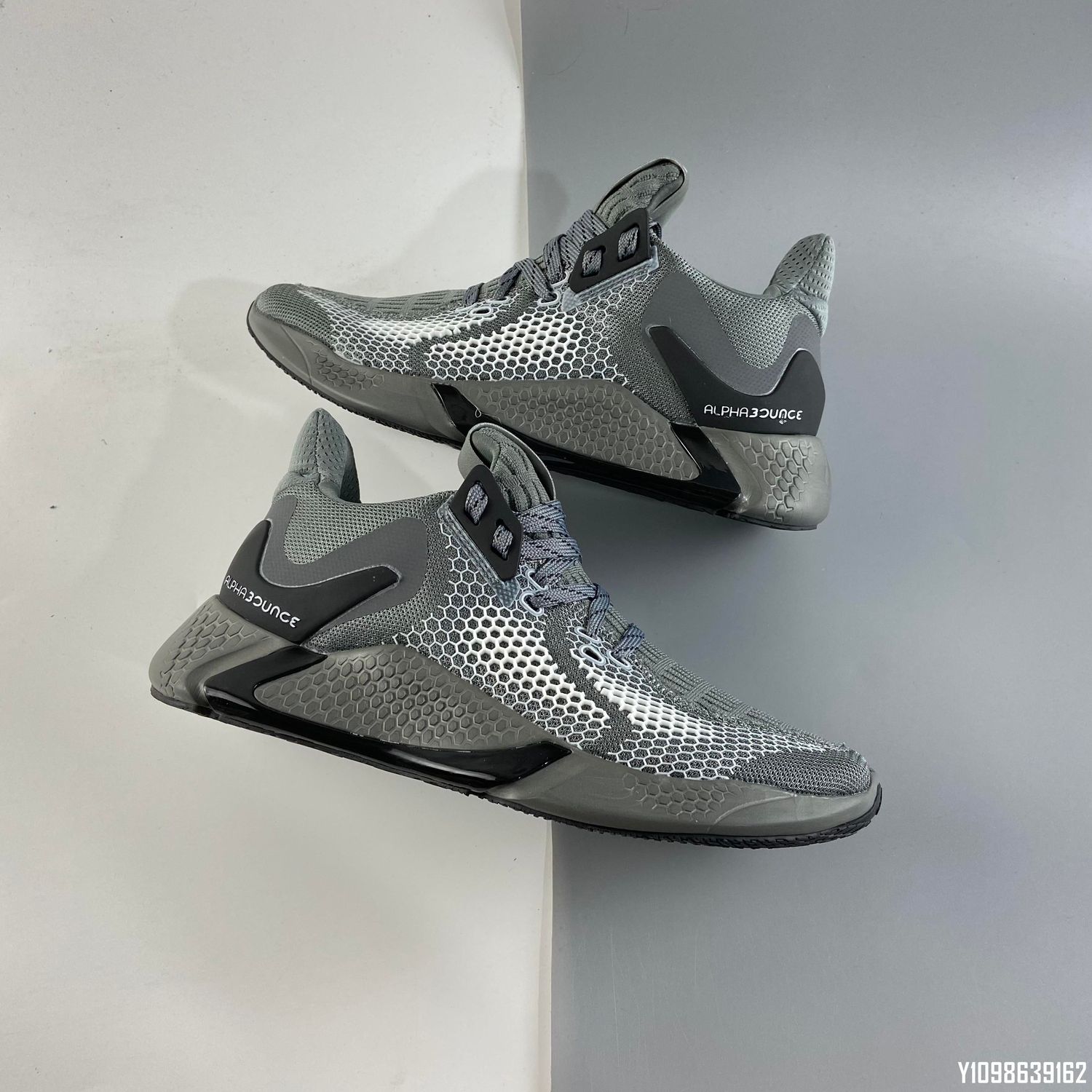 Adidas EDGE Limited Edition - Grey Silver